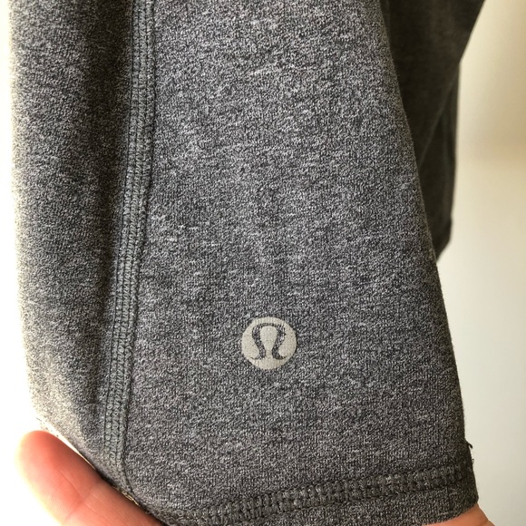 Lululemon ruched back tank top - grey - size 6 - Picture 3 of 3